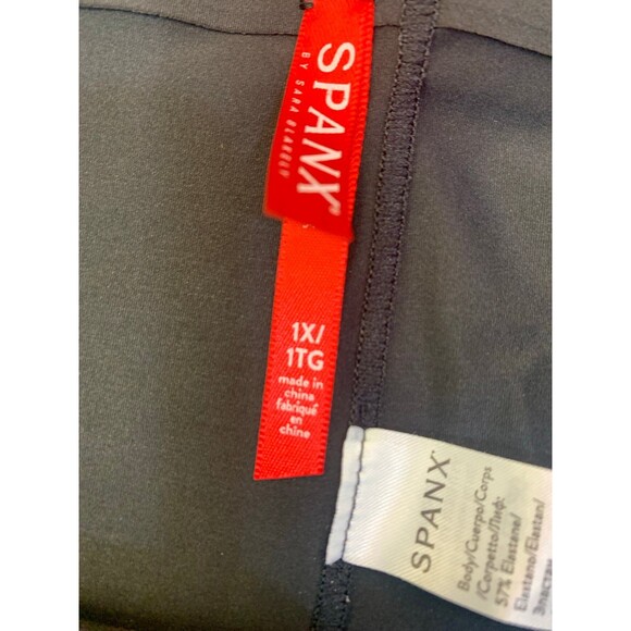 Spanx High Waist Mid Thigh Shaper Short Size 1X Like New - Picture 9 of 9